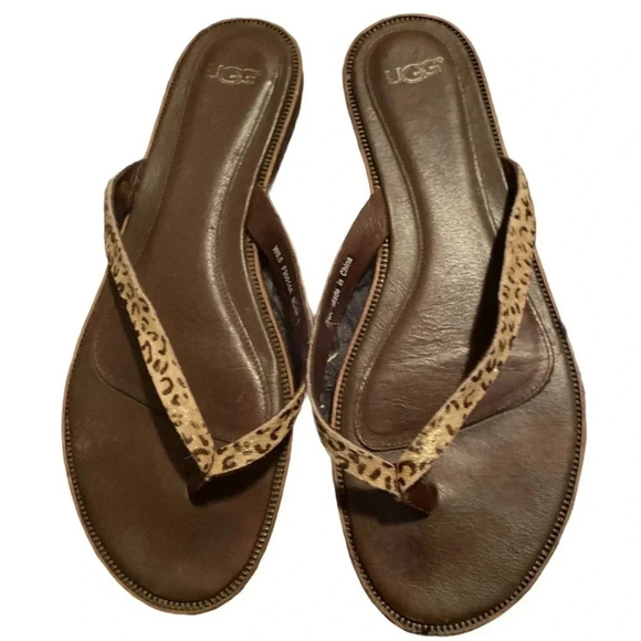 UGGS  Tan leather Slippers - Picture 1 of 9